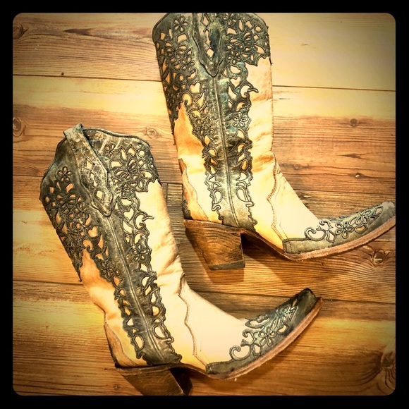 Corral Shoes - Corral Laser Overlay Cowboy Boot, Size 7.5